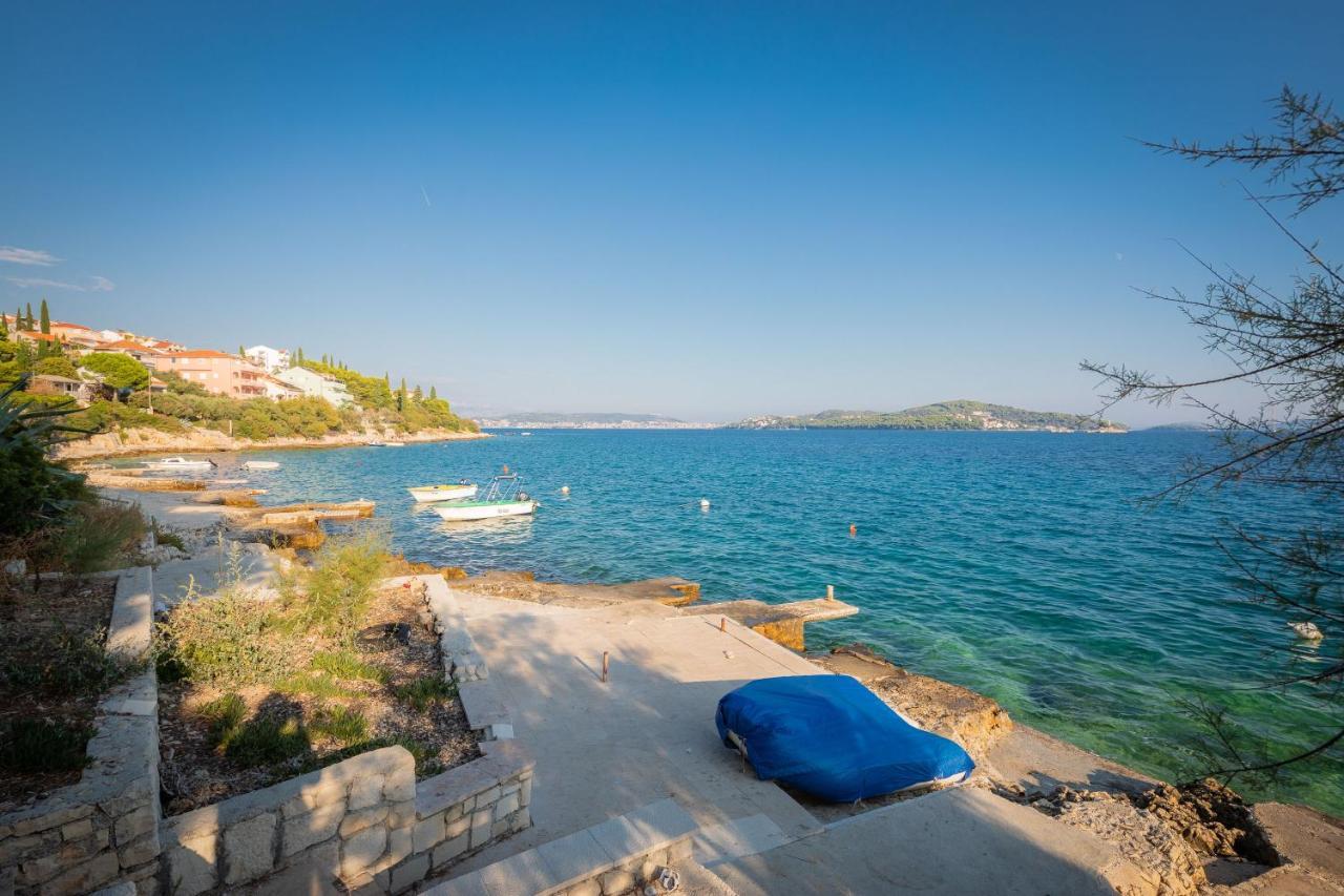 Apartments By The Sea Seget Vranjica, Trogir - 978 Exterior photo