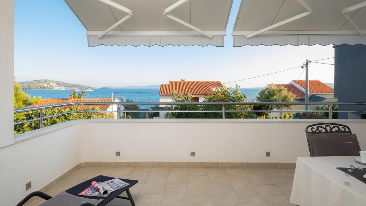 Apartments By The Sea Seget Vranjica, Trogir - 978 Exterior photo