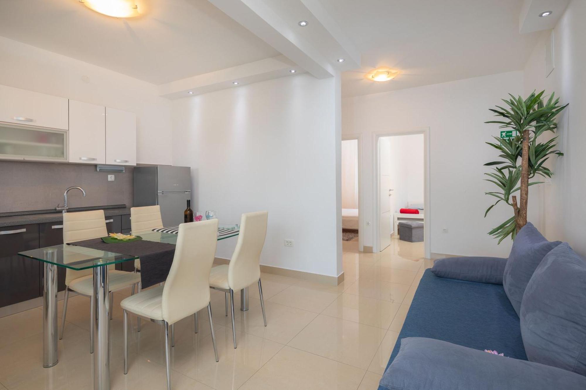 Apartments By The Sea Seget Vranjica, Trogir - 978 Room photo